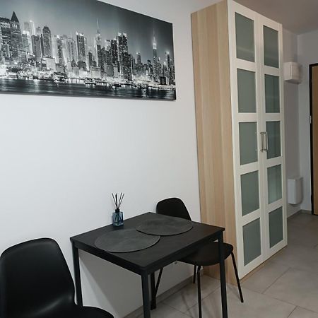 Apartamenty Wiktoryn 6A วอร์ซอ ภายนอก รูปภาพ
