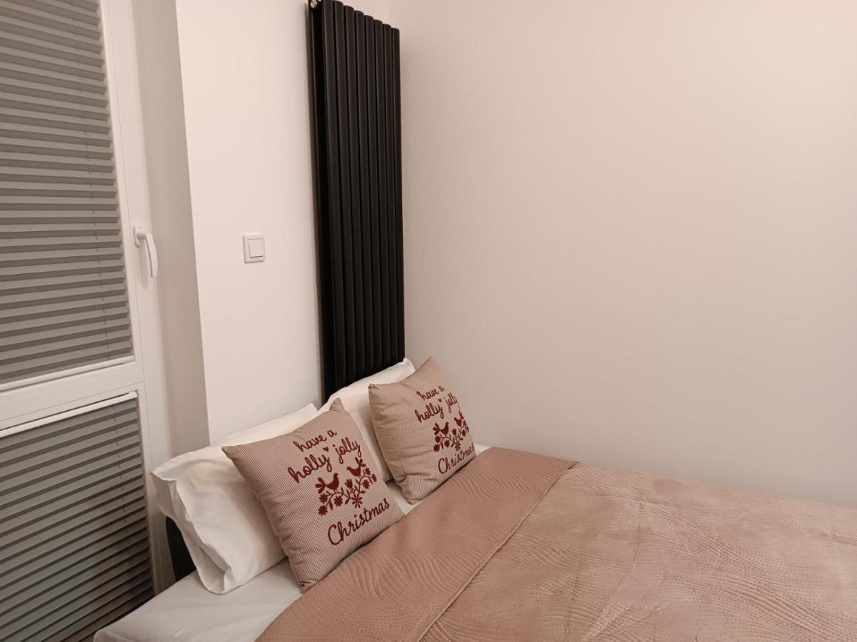 Apartamenty Wiktoryn 6A วอร์ซอ ภายนอก รูปภาพ