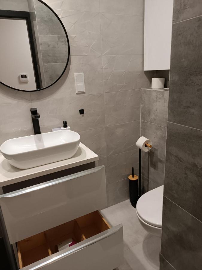 Apartamenty Wiktoryn 6A วอร์ซอ ภายนอก รูปภาพ